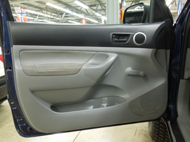 Toyota Tacoma 2006 photo 9