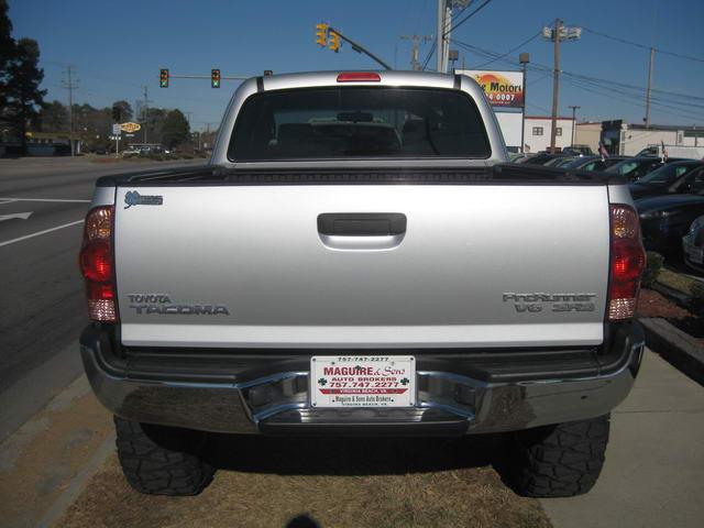 Toyota Tacoma 2006 photo 3