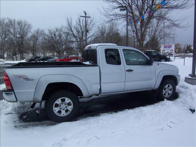 Toyota Tacoma Base Pickup