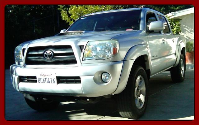 Toyota Tacoma XLT 2WD Pickup