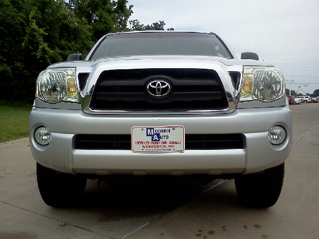 Toyota Tacoma Regular CAB WORK Truck4x4 Pickup Truck