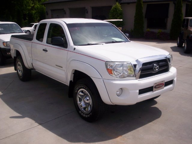 Toyota Tacoma Dodge Pickup Truck