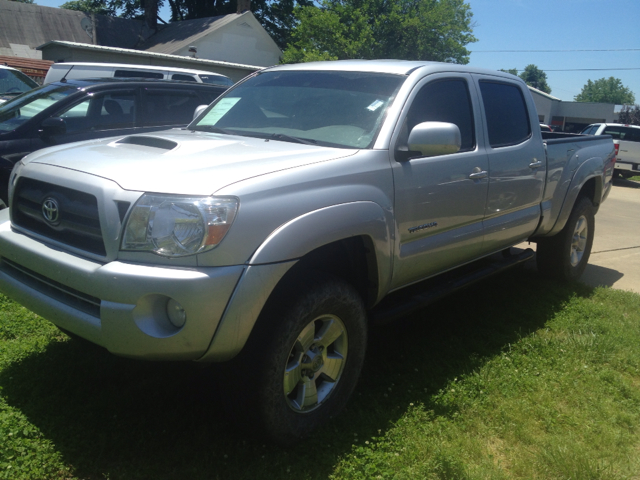 Toyota Tacoma 2011 Kia SX Pickup Truck