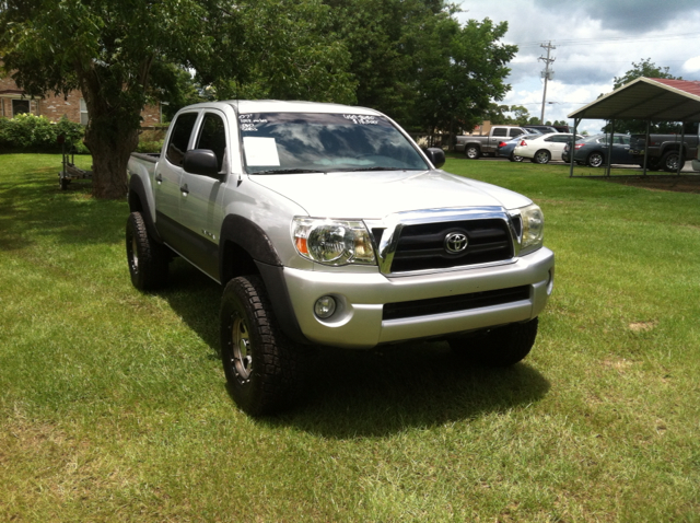 Toyota Tacoma Z28 LOW Miles Pickup Truck