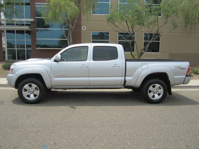 Toyota Tacoma 2011 Kia SX Pickup Truck