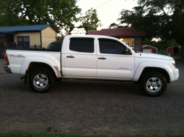 Toyota Tacoma Z28 LOW Miles Pickup Truck