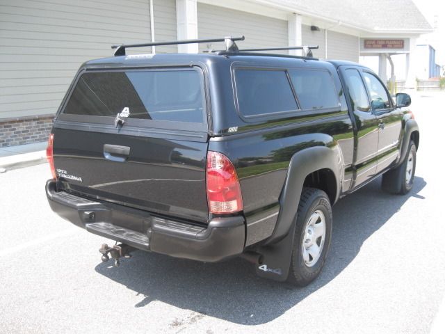 Toyota Tacoma Ext Cab - 4x4 LT At Brookv Pickup Truck