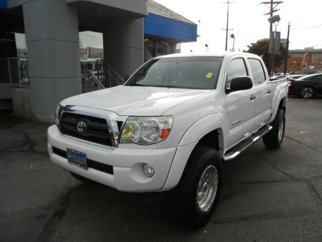 Toyota Tacoma Ext Cab - 4x4 LT At Brookv Pickup Truck