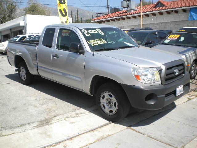 Toyota Tacoma Base Pickup