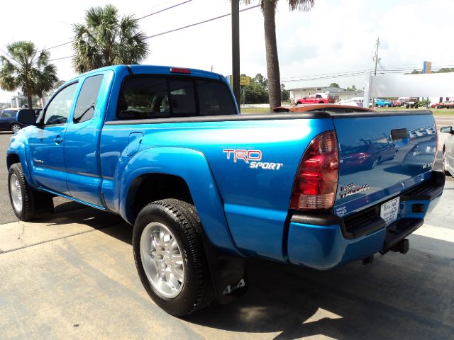 Toyota Tacoma Dodge Pickup Truck