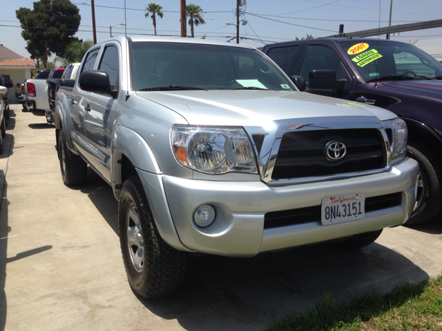 Toyota Tacoma XLT 2WD Pickup Truck