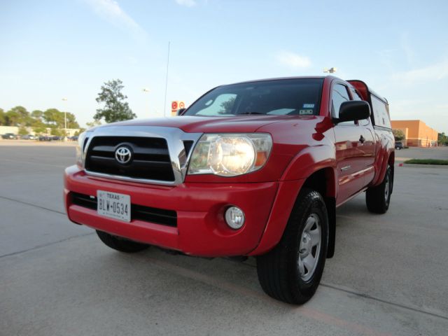 Toyota Tacoma 10553 Pickup Truck