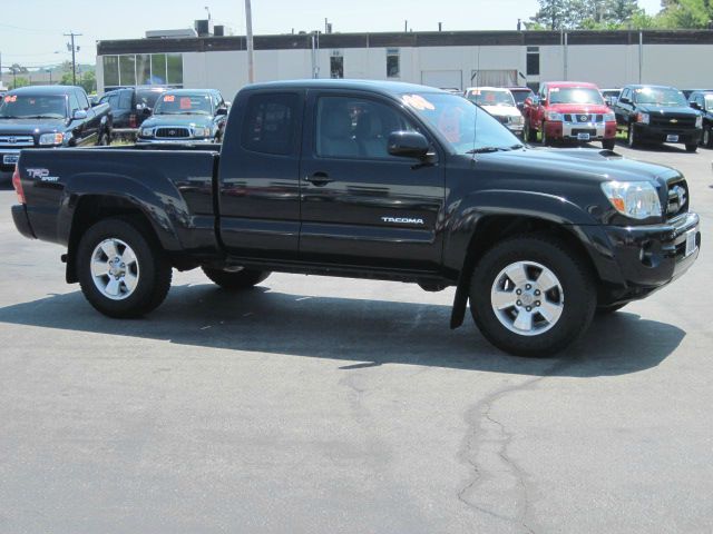 Toyota Tacoma Dodge Pickup Truck