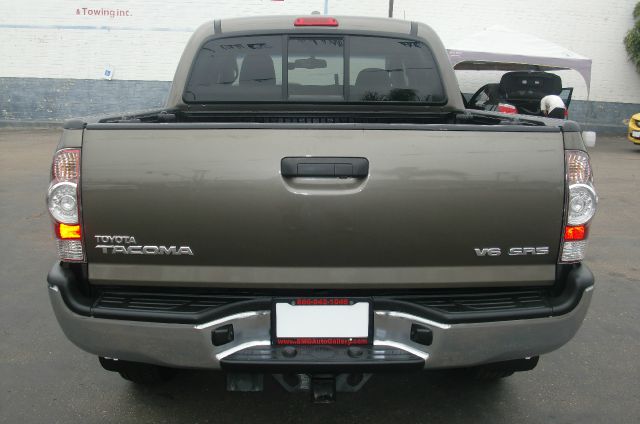 Toyota Tacoma 2009 photo 2