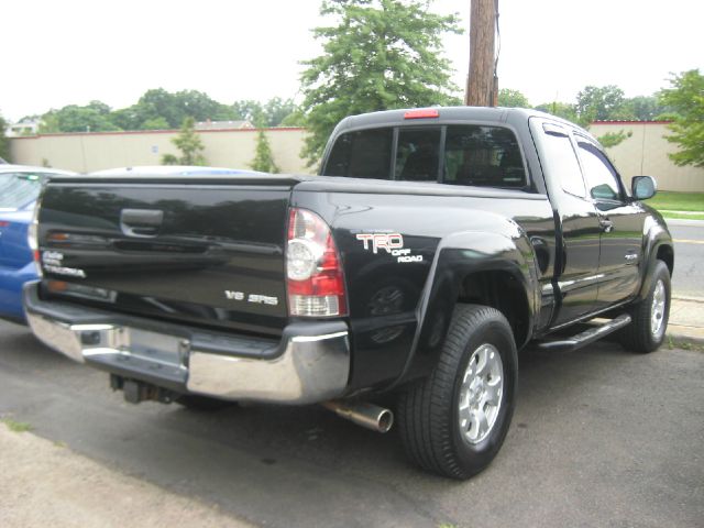 Toyota Tacoma 5. Pickup Truck