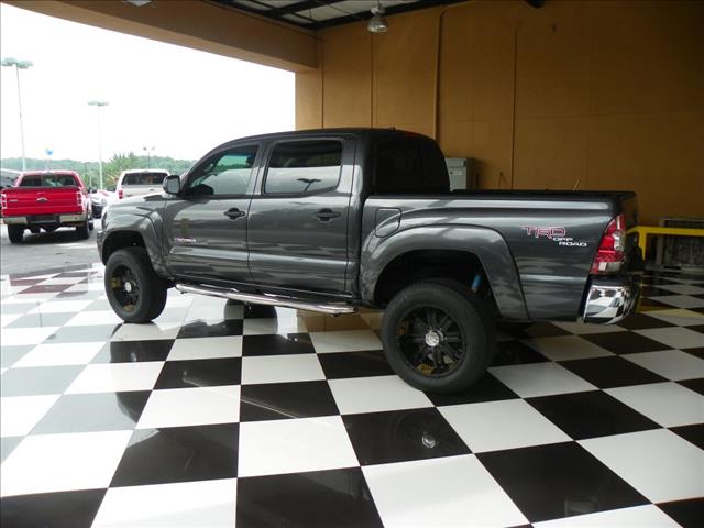 Toyota Tacoma 2009 photo 2