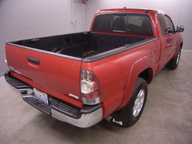 Toyota Tacoma 2010 photo 15