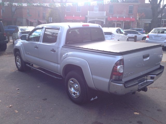 Toyota Tacoma 2010 photo 3