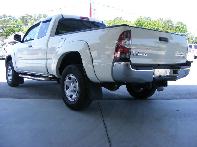 Toyota Tacoma 2010 photo 13