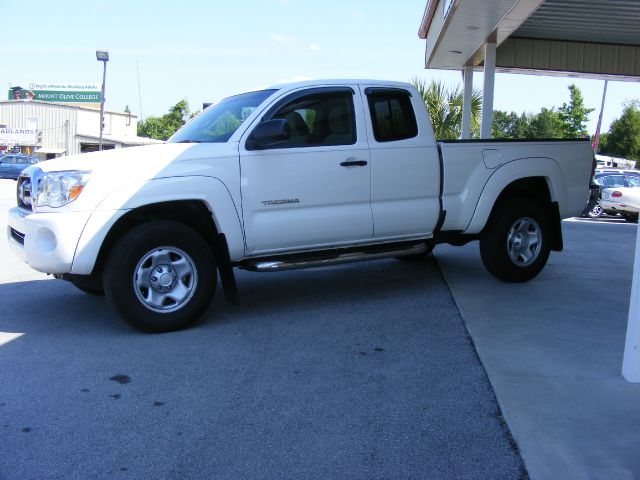 Toyota Tacoma 2010 photo 18