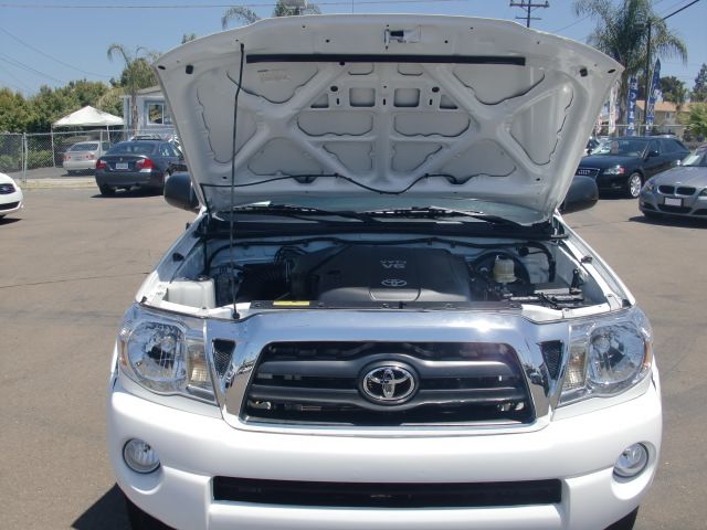 Toyota Tacoma 2010 photo 1