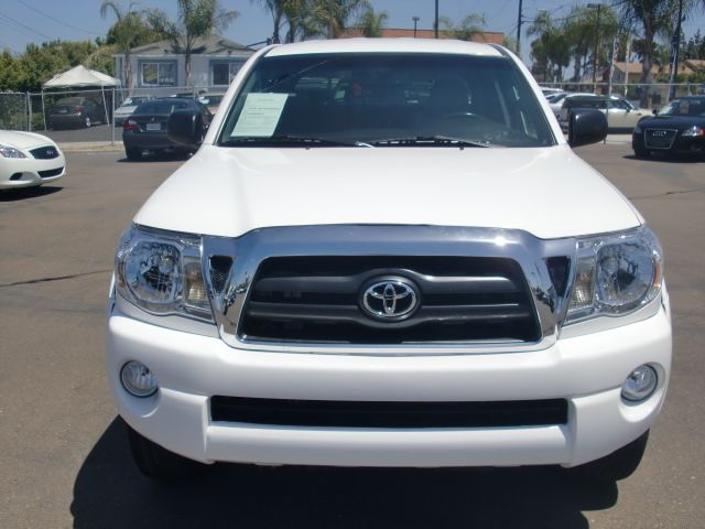 Toyota Tacoma 2010 photo 21