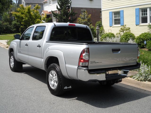 Toyota Tacoma 2010 photo 19