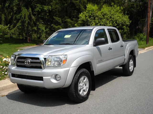 Toyota Tacoma 2010 photo 28