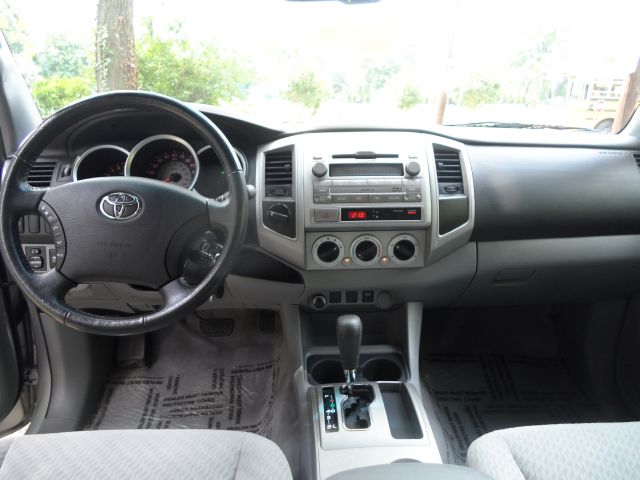 Toyota Tacoma 2010 photo 3