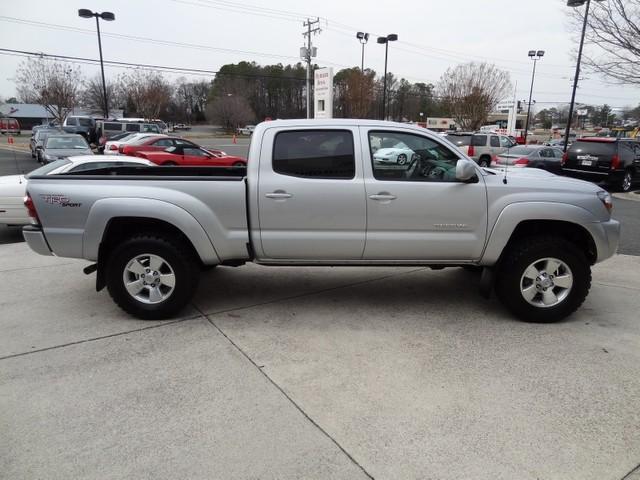 Toyota Tacoma 2010 photo 4