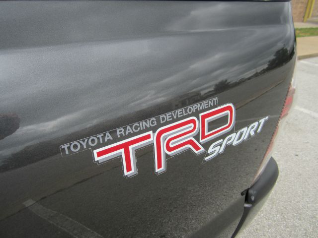 Toyota Tacoma 2010 photo 8