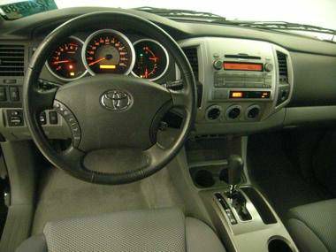 Toyota Tacoma 2010 photo 3