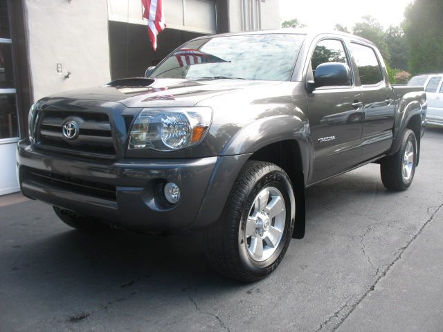 Toyota Tacoma 2010 photo 3