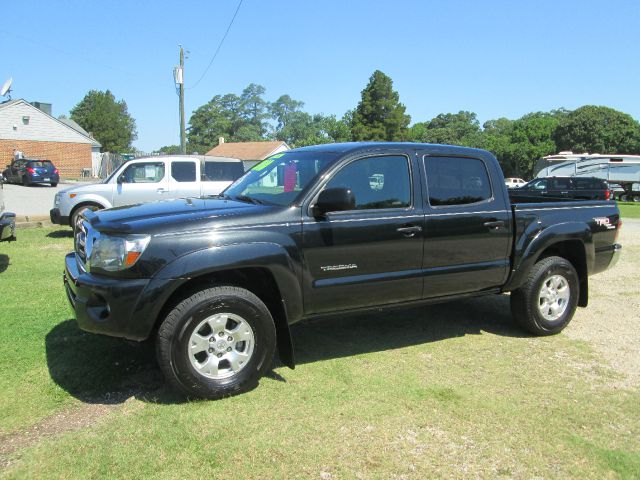 Toyota Tacoma 2010 photo 2