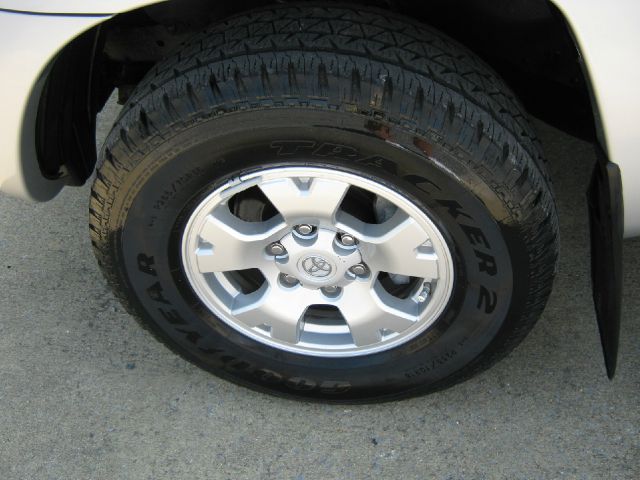 Toyota Tacoma 2010 photo 4