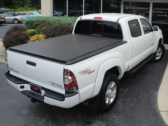 Toyota Tacoma 2010 photo 3