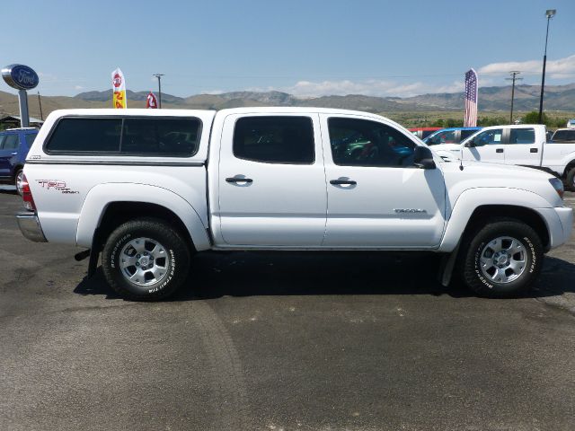 Toyota Tacoma Ext Cab - 4x4 LT At Brookv Pickup Truck