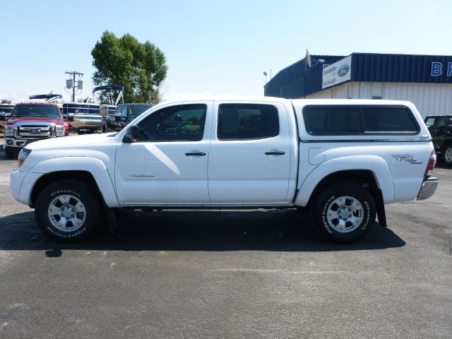 Toyota Tacoma 2011 photo 1