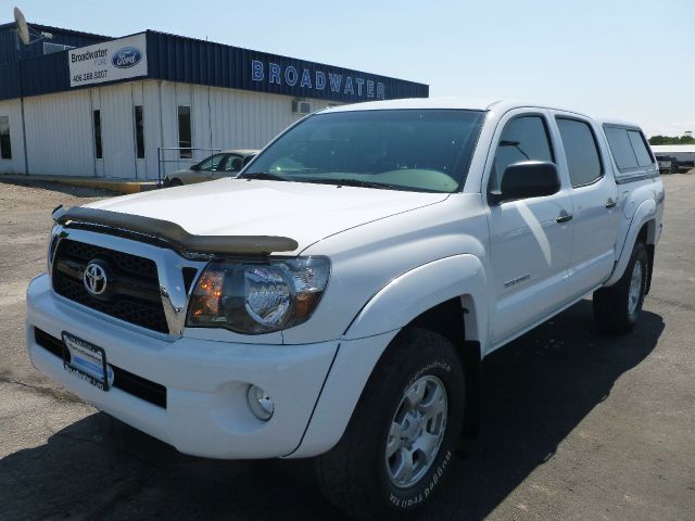 Toyota Tacoma 2011 photo 2