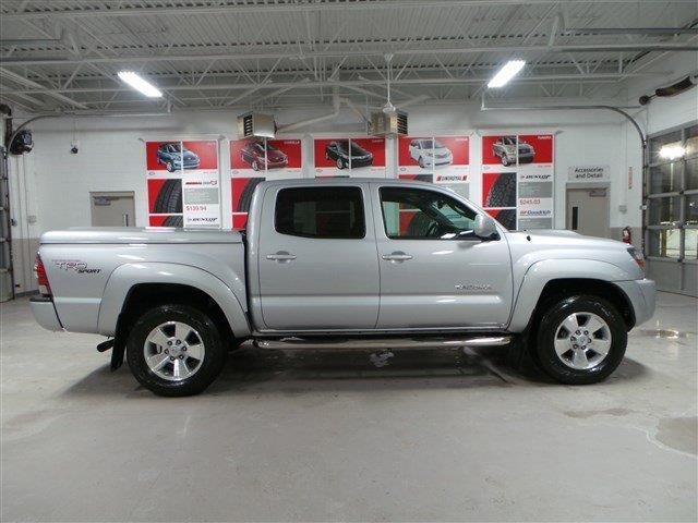 Toyota Tacoma 2011 photo 1