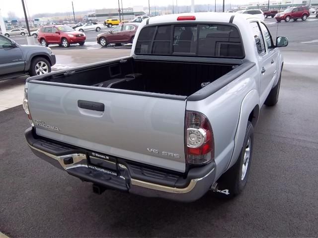 Toyota Tacoma 2011 photo 2