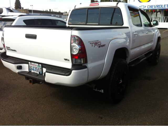 Toyota Tacoma 2011 photo 3