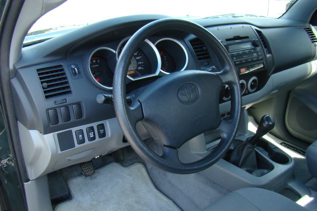 Toyota Tacoma 2011 photo 3