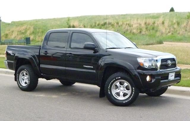 Toyota Tacoma 2011 photo 2