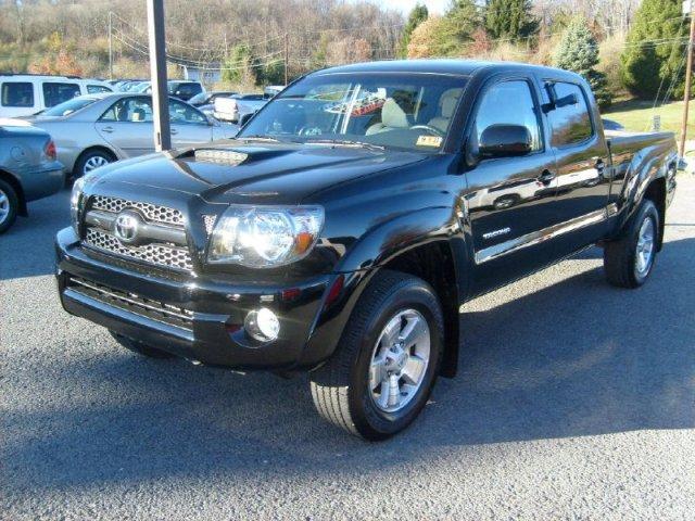 Toyota Tacoma 2011 photo 1