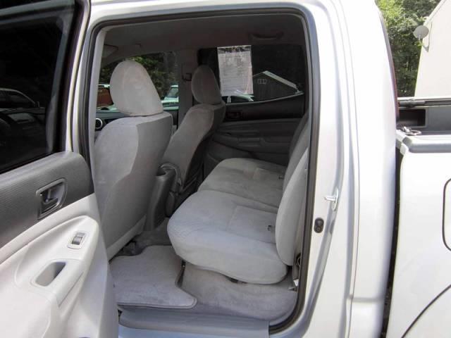 Toyota Tacoma 2011 photo 10