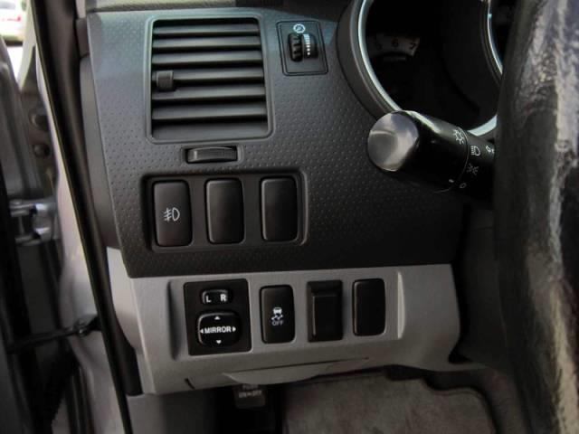 Toyota Tacoma 2011 photo 21