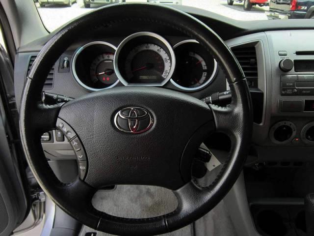 Toyota Tacoma 2011 photo 22