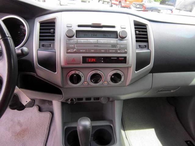 Toyota Tacoma 2011 photo 4