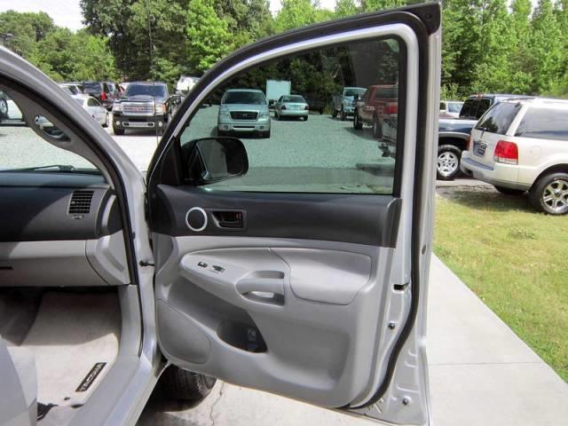 Toyota Tacoma 2011 photo 6